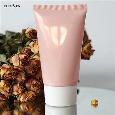 Kosmetyczne plastikowe tuby do wyciskania